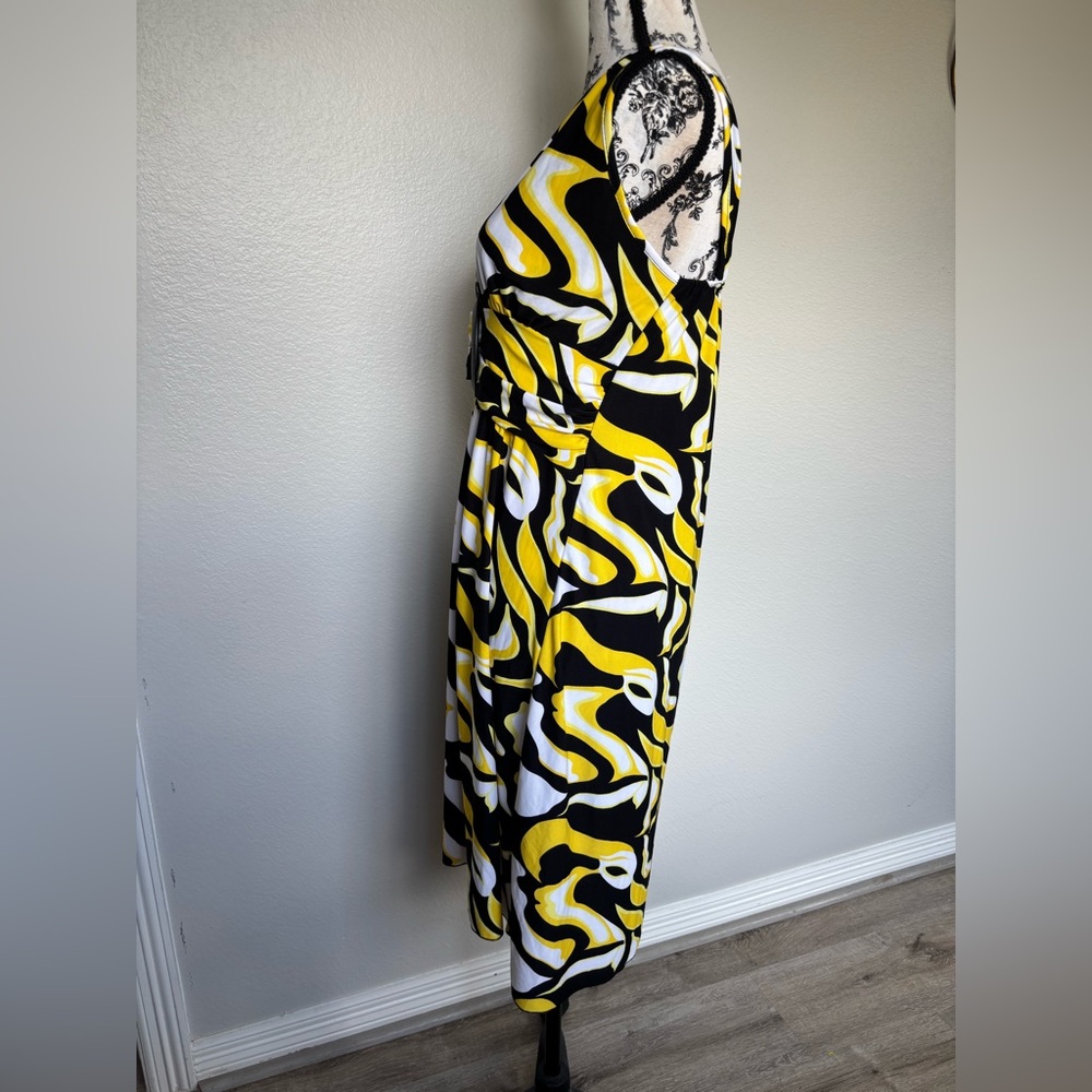 Jon & Anna Yellow Black White Abstract Print V-Neck Midi Dress - Picture 4 of 12